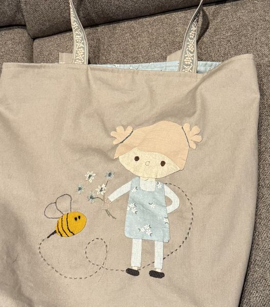 Bumble Bee, stoffpakke inkludert m&oslash;nster til applikasjon 